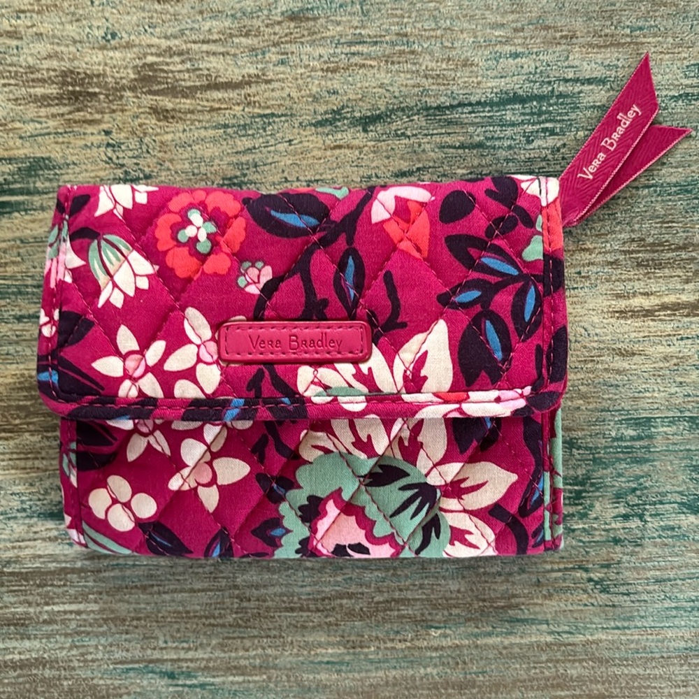 Vera Bradley Wallet with Coin Purse; NWOT